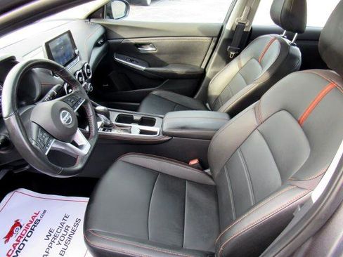 Used 2021 Nissan Sentra SR w/ SR Premium Package image 10
