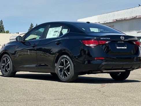 New 2025 Nissan Sentra SV image 6