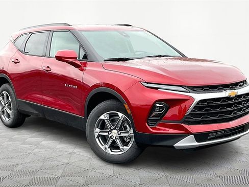 New 2026 Chevrolet Blazer LT image 2