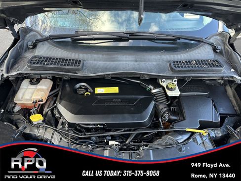 Used 2015 Ford Escape SE image 13