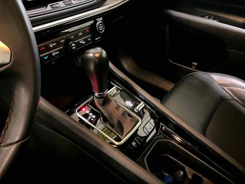 Used 2022 Jeep Compass Trailhawk image 20