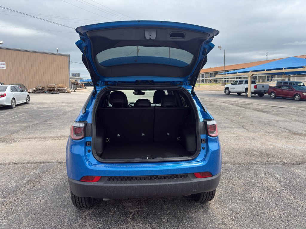 New 2026 Jeep Compass Latitude AWD/4WD image 6