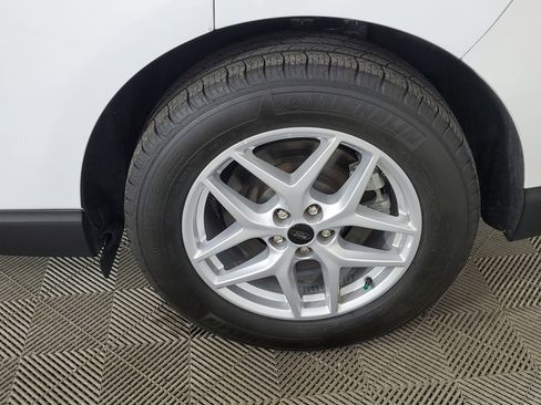 Used 2024 Ford Edge SEL image 18