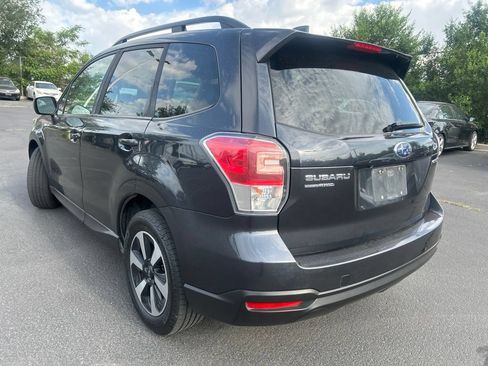 Used 2018 Subaru Forester 2.5i Premium w/ All-Weather Package AWD/4WD image 12