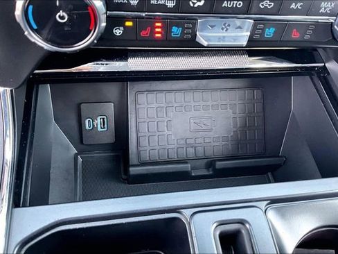 Used 2022 Ford F150 Lariat w/ Equipment Group 502A High image 24