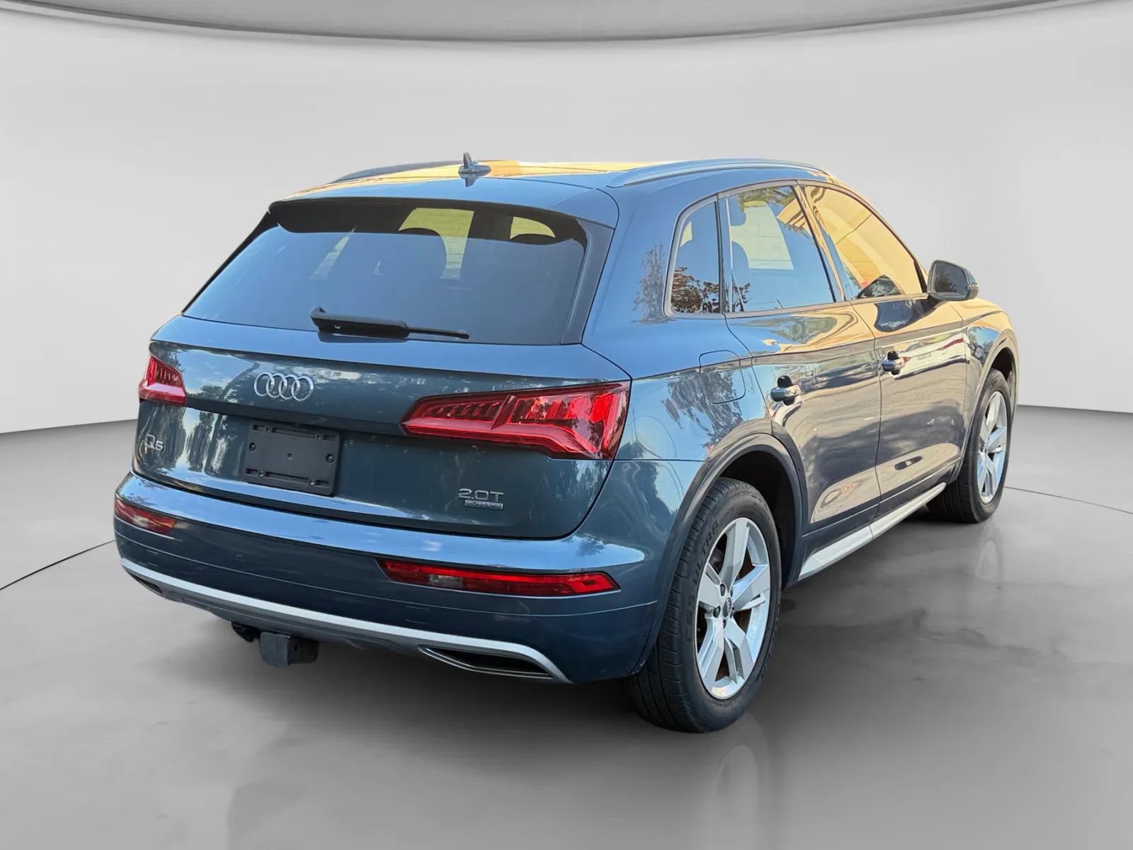 Used 2018 Audi Q5 2.0T Premium AWD/4WD image 5