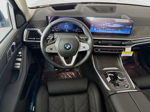 New 2026 BMW X7 xDrive40i w/ Premium Package image 24