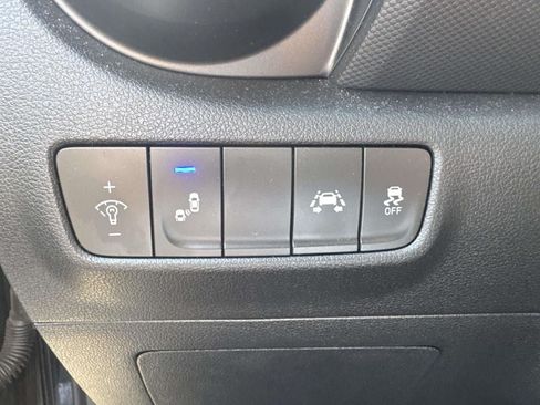 Used 2019 Hyundai Kona SEL AWD/4WD image 20