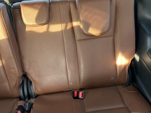 Used 2019 Subaru Ascent Touring w/ Popular Package #3 image 24