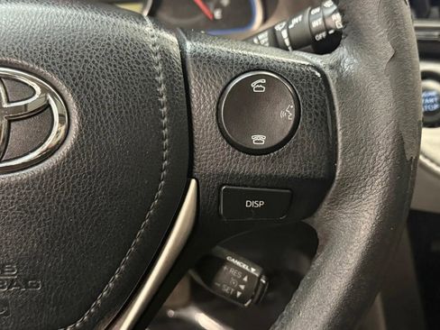 Used 2015 Toyota RAV4 Limited image 19