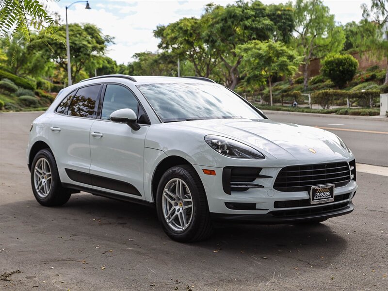 Used 2020 Porsche Macan AWD/4WD image 8
