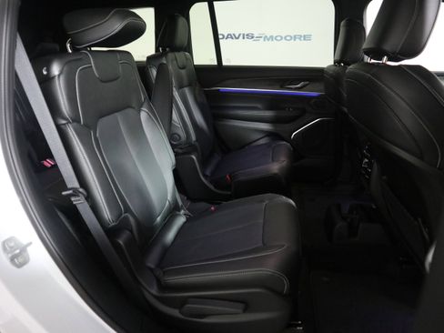 New 2025 Jeep Grand Cherokee L Overland image 22