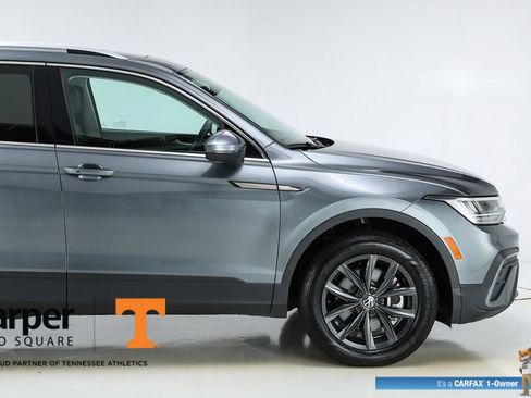 Used 2024 Volkswagen Tiguan SE w/ Panoramic Sunroof Package FWD image 51