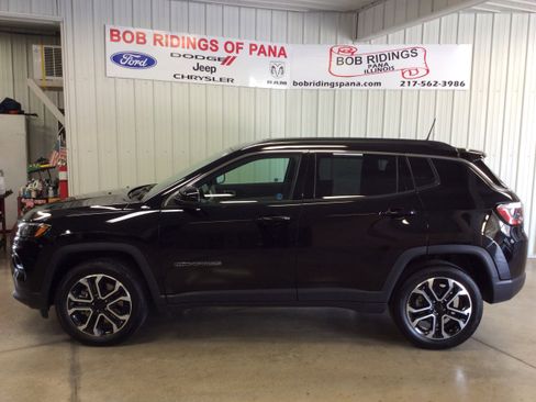 Used 2024 Jeep Compass Limited image 2