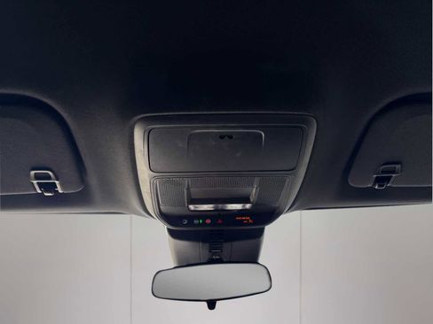 Used 2025 Chevrolet Traverse LT w/ Midnight/Sport Edition image 20