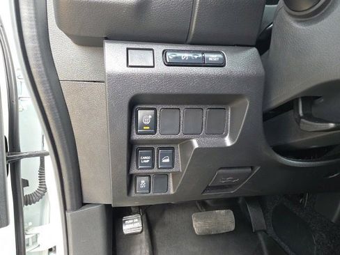 Used 2025 Nissan Frontier S image 14