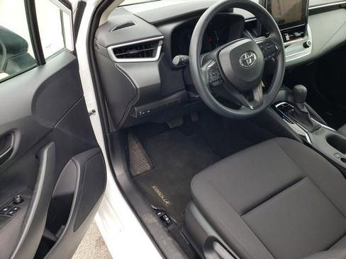 Used 2026 Toyota Corolla LE FWD image 9