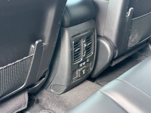 Used 2021 Jeep Grand Cherokee Limited X image 12