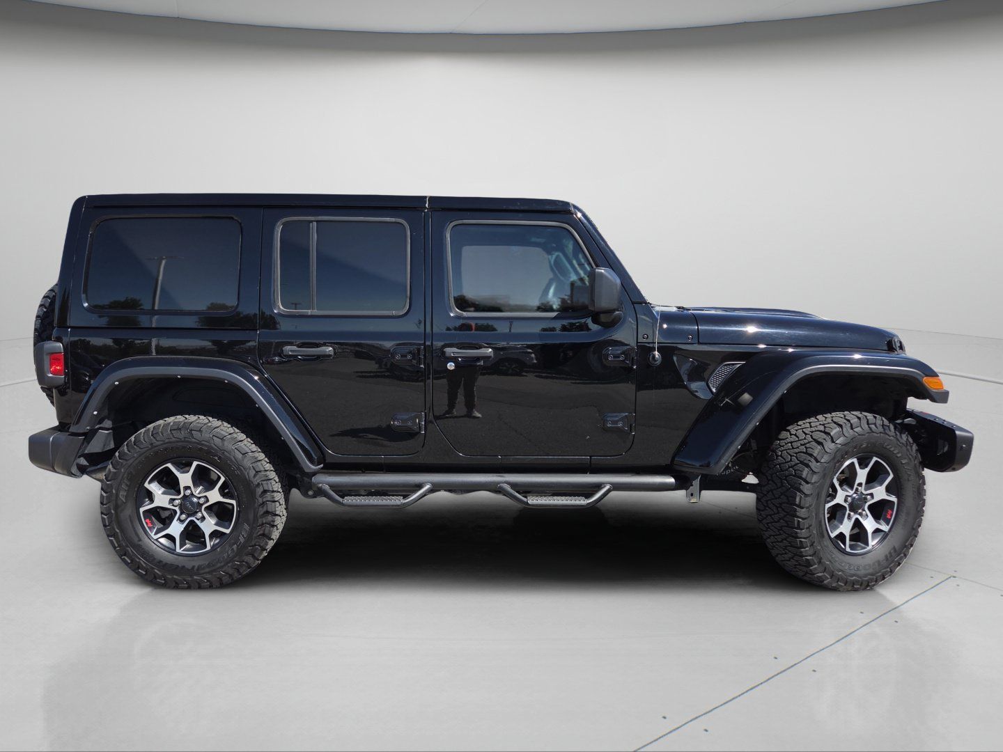 Used 2022 Jeep Wrangler Unlimited Rubicon w/ Cold Weather Group AWD/4WD image 22