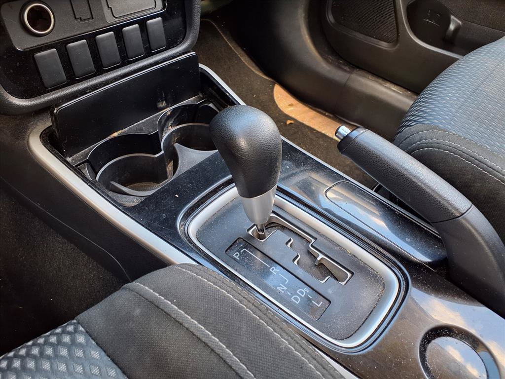 Used 2018 Mitsubishi Outlander ES FWD image 14