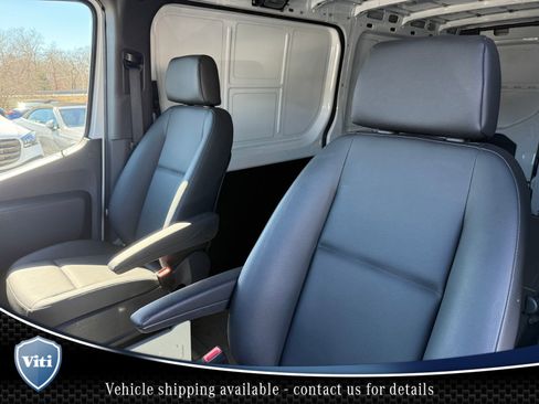 Used 2025 Mercedes-Benz Sprinter 2500 image 18