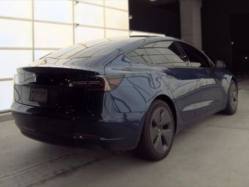 Used 2023 Tesla Model 3 Standard Range RWD image 8