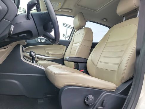 Used 2018 Ford EcoSport Titanium image 7