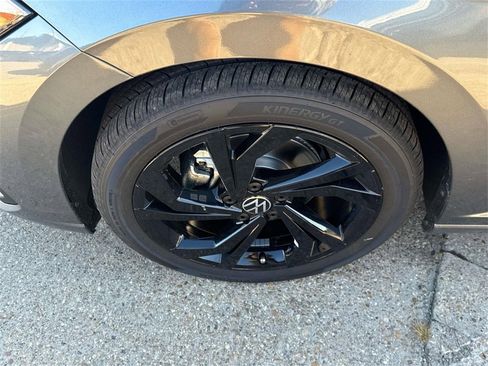 New 2026 Volkswagen Jetta SE image 7