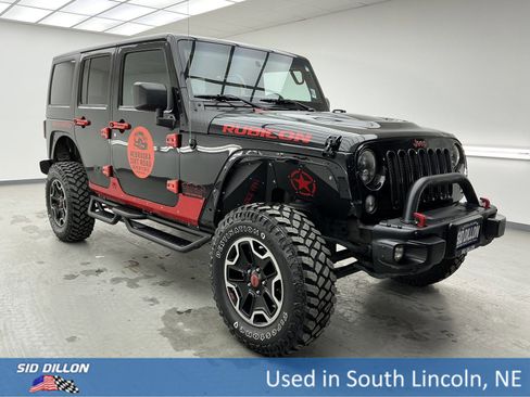 Used 2015 Jeep Wrangler Unlimited Rubicon image 3