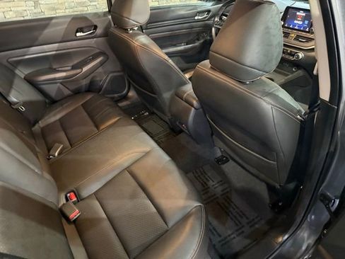 Used 2021 Nissan Altima 2.0 SR FWD image 33