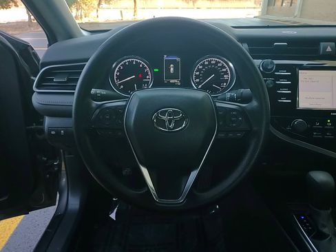 Certified 2020 Toyota Camry LE w/ Convenience Package image 23