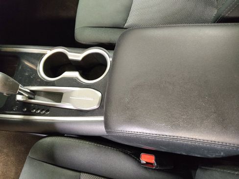 Used 2020 Nissan Pathfinder S image 26