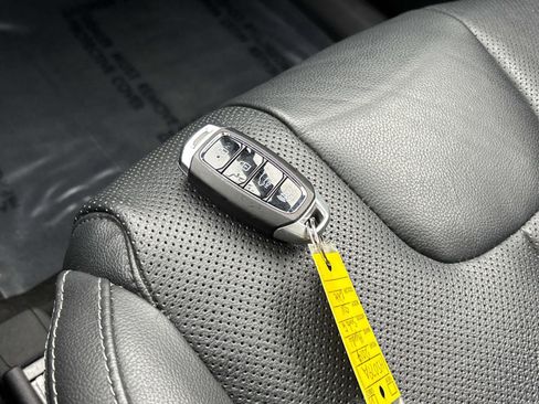 Used 2019 Hyundai Santa Fe AWD image 26