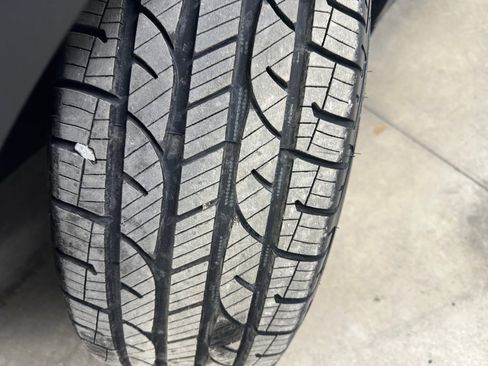 Certified 2023 Buick Envision Essence image 39