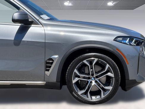 Used 2026 BMW X5 xDrive50e w/ Climate Comfort Package AWD/4WD image 36