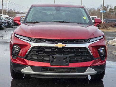 Used 2025 Chevrolet Blazer LT image 3