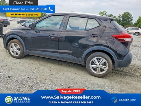 Used 2019 Nissan Kicks S FWD image 3