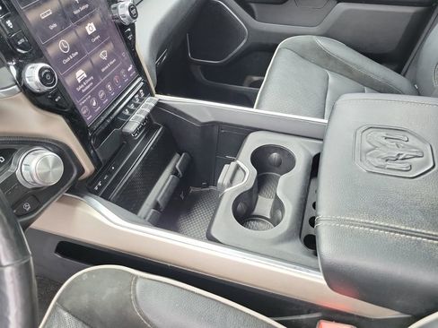 Used 2019 RAM 1500 Laramie w/ Sport Appearance Package image 17