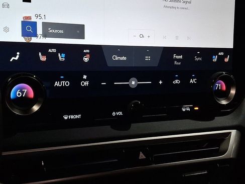 Used 2023 Lexus RX 350 Premium w/ Accessory Package AWD/4WD image 14