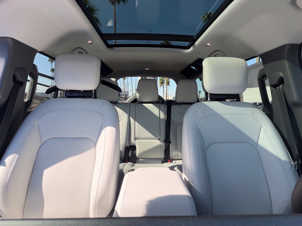 New 2026 Land Rover Defender 110 S AWD/4WD image 6