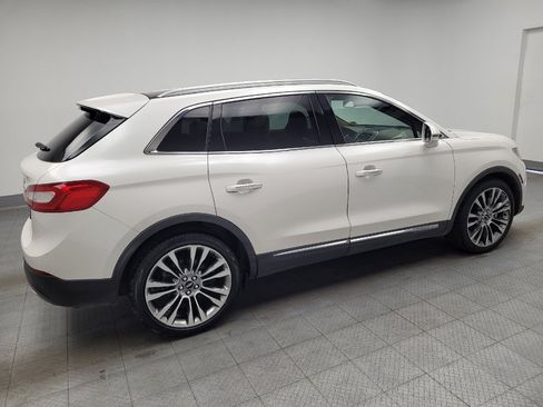 Used 2016 Lincoln MKX Reserve w/ Climate Package FWD image 10