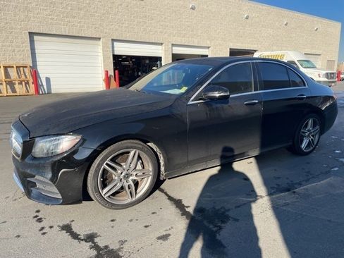 Used 2019 Mercedes-Benz E 300 image 4