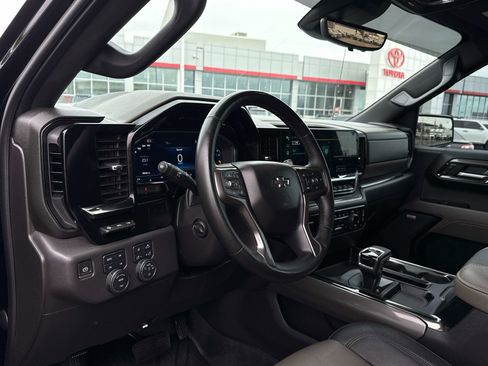 Used 2024 Chevrolet Silverado 1500 ZR2 w/ Technology Package AWD/4WD image 10