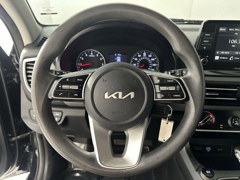 Used 2022 Kia Seltos LX AWD/4WD image 14
