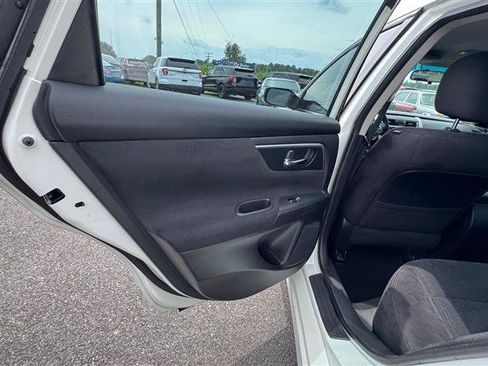 Used 2014 Nissan Altima 2.5 S FWD image 37