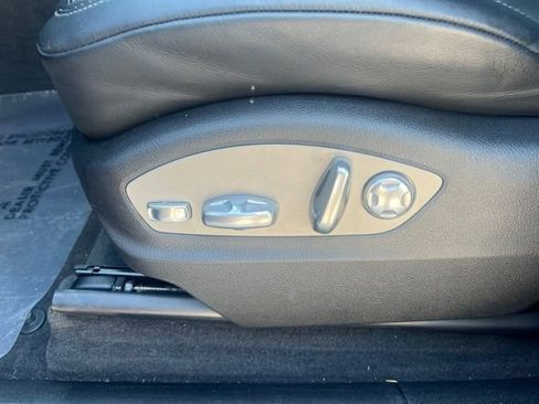 Used 2018 Porsche Macan image 18