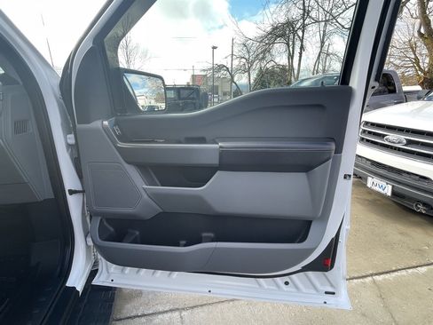 Used 2021 Ford F150 XLT image 15