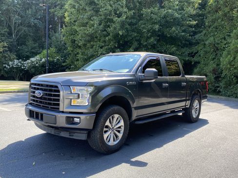 Used 2017 Ford F150 XL w/ Equipment Group 101A Mid AWD/4WD image 5