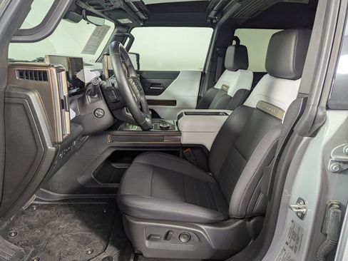 Used 2025 GMC Hummer EV 2X image 4