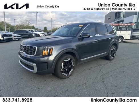 Certified 2024 Kia Telluride S w/ S Sunroof Package FWD image 1